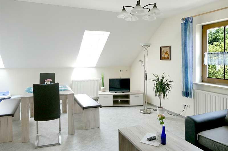 Angeln Am Regen - Angelhof Posl Apartment Nittenau Luaran gambar